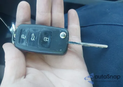 2016 Volkswagen Jetta 1.8T Sport from USA, damaged, VIN 3VWD17AJ1GM300486